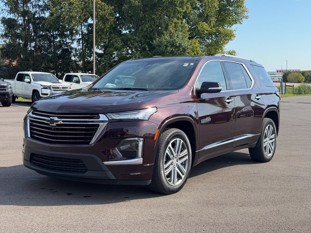 Used 2023 Chevrolet Traverse High Country AWD/4WD image 2