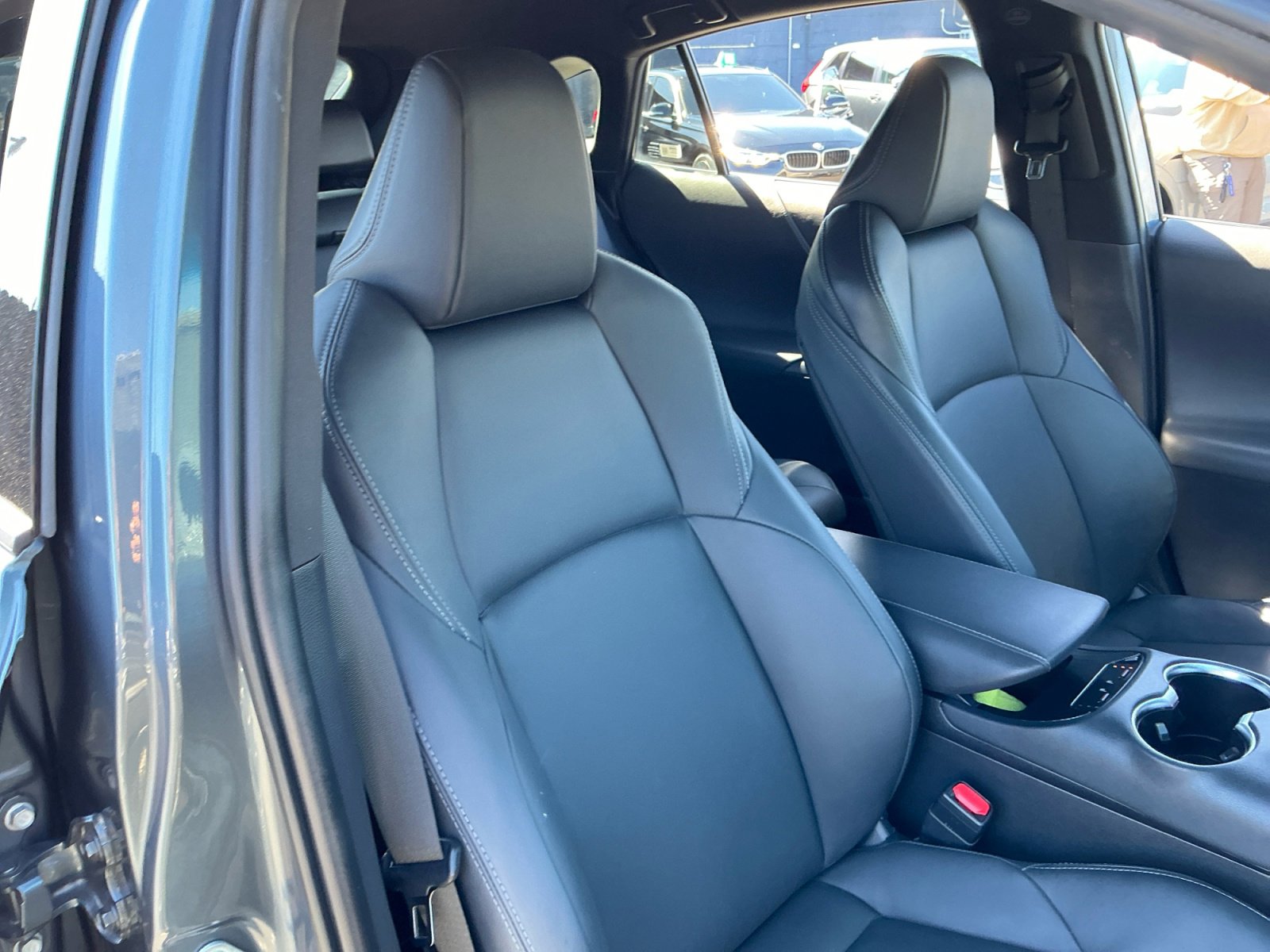 Used 2024 Toyota Venza XLE AWD/4WD image 22