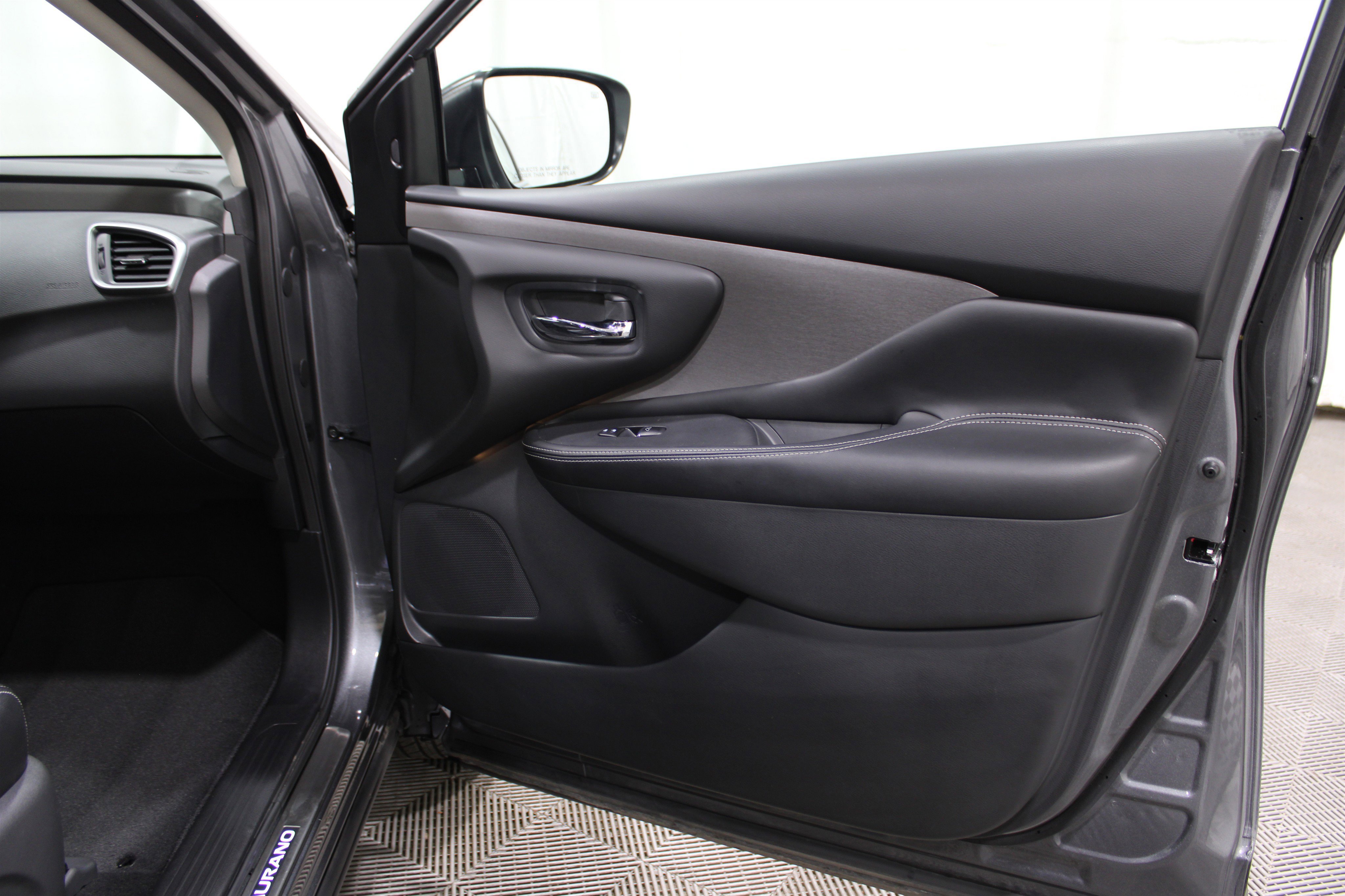 Used 2023 Nissan Murano SL w/ SL Moonroof Package image 32