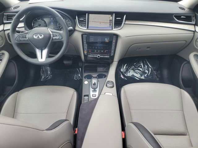 Used 2023 INFINITI QX50 Sensory image 2