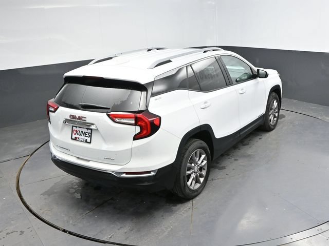 Used 2024 GMC Terrain SLT AWD/4WD image 35