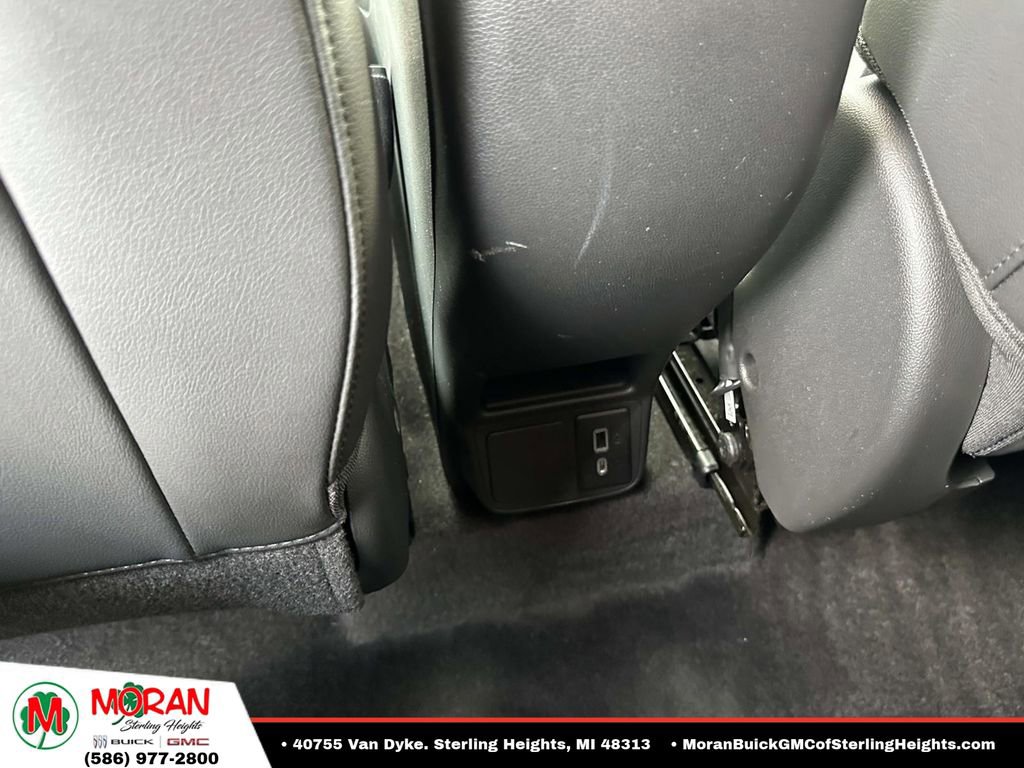 Certified 2023 Buick Encore GX Preferred w/ Cold Weather Comfort Package FWD image 12