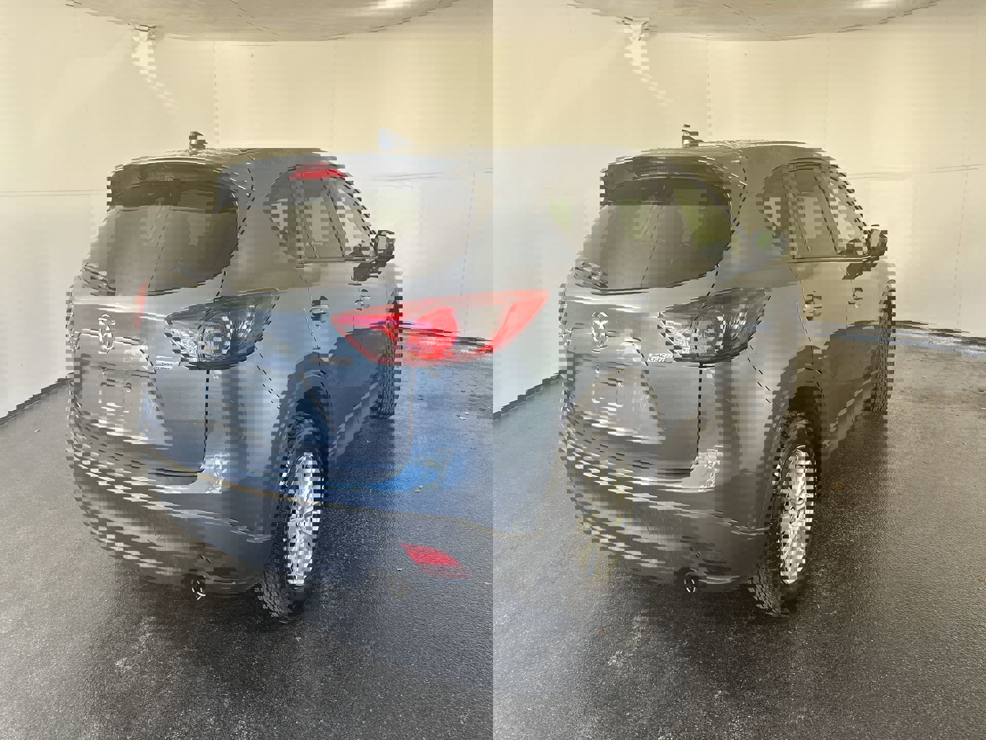 Used 2016 MAZDA CX-5 Touring image 11