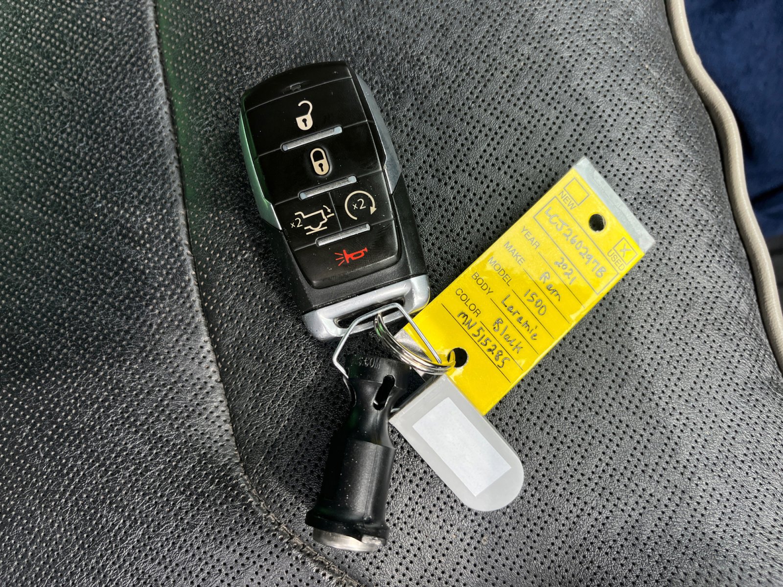 Used 2021 RAM 1500 Laramie AWD/4WD image 30