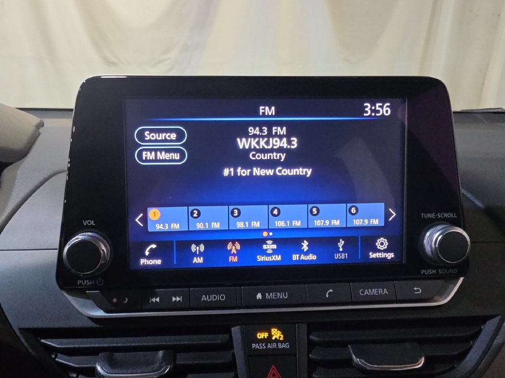 Used 2024 Nissan Altima 2.5 SV AWD/4WD image 12