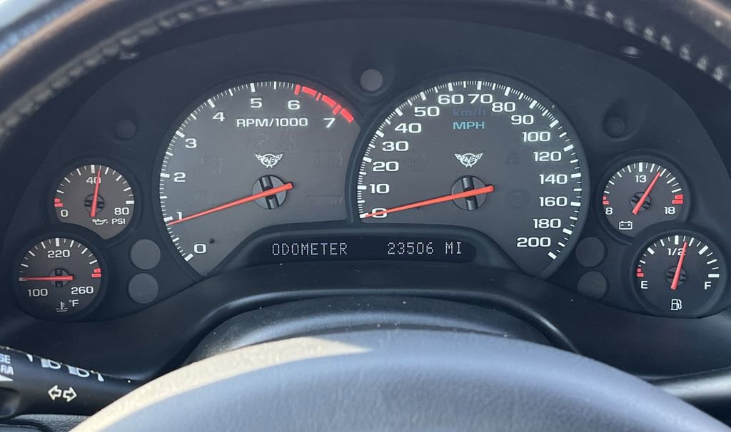 Used 2000 Chevrolet Corvette Coupe w/ Roof Pkg image 13