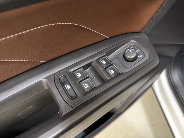 Certified 2023 Volkswagen Atlas SEL R-Line AWD/4WD image 19