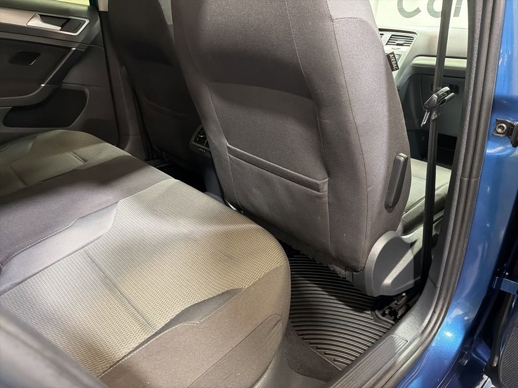 Used 2016 Volkswagen Golf S FWD image 14