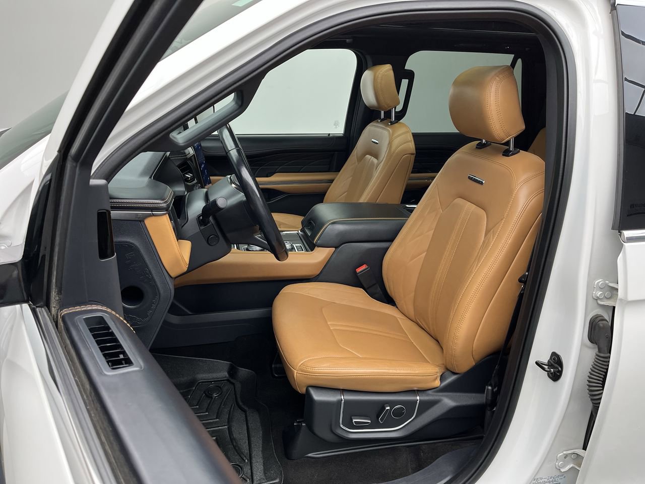 Certified 2022 Ford Expedition Max Platinum AWD/4WD image 11