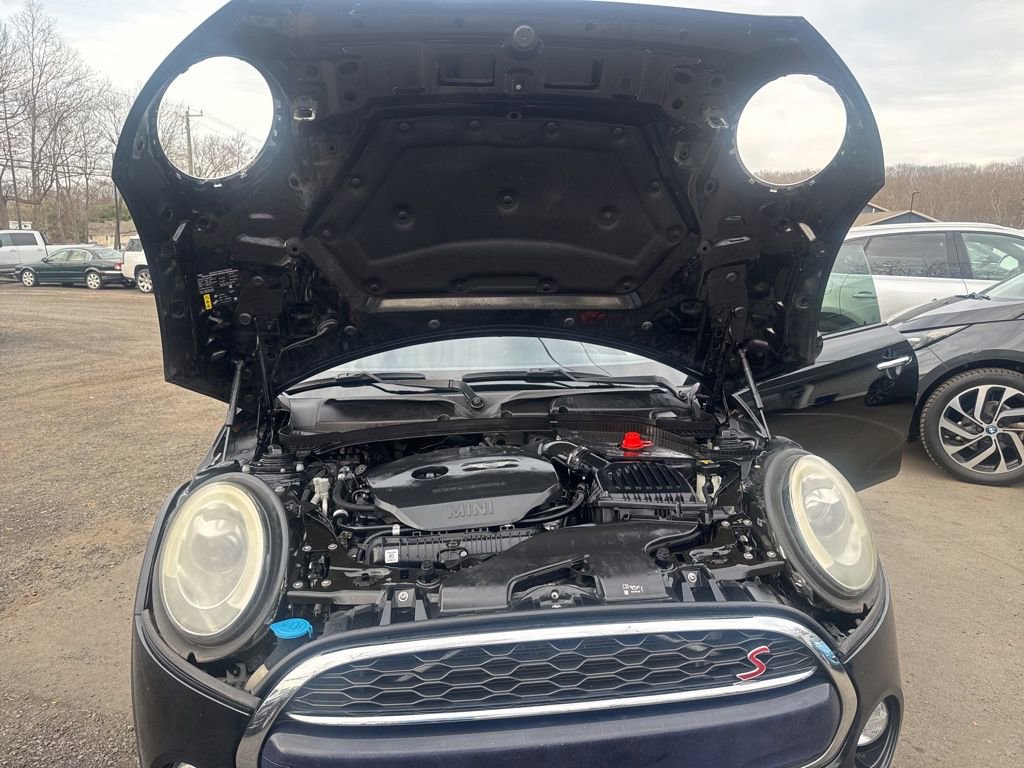 Used 2018 MINI Cooper S image 40