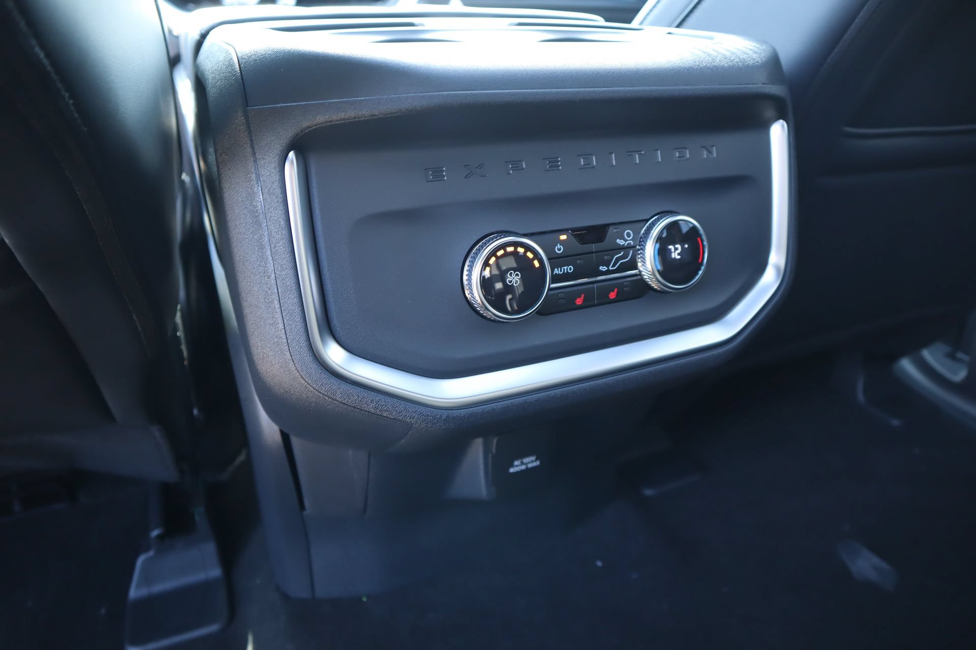 New 2027 Ford Expedition Platinum w/ Stealth Appearance Package AWD/4WD image 19