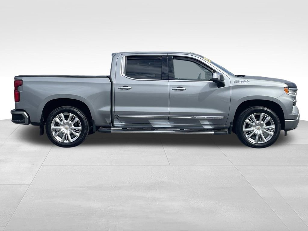 Used 2023 Chevrolet Silverado 1500 High Country AWD/4WD image 2