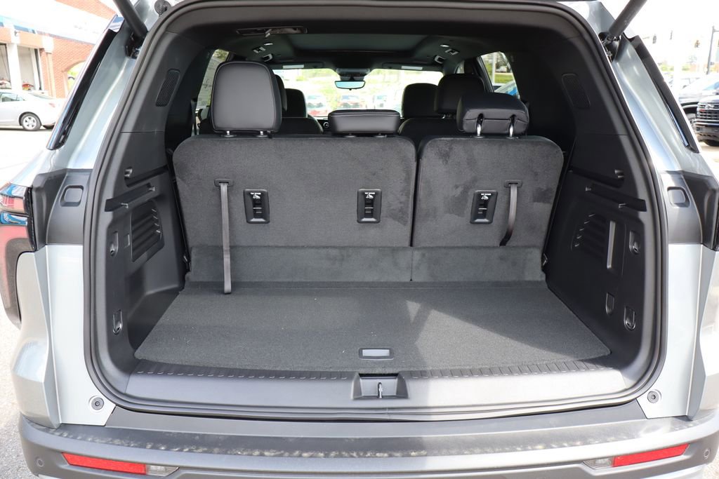 New 2026 Chevrolet Traverse LT FWD image 39