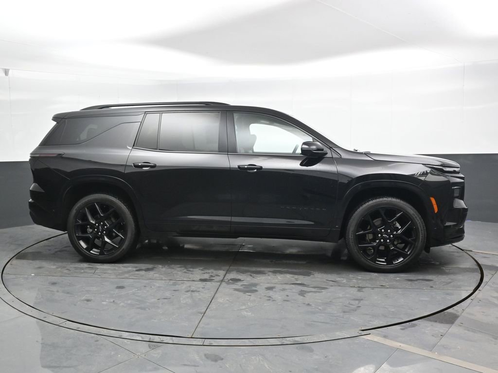 Used 2024 Chevrolet Traverse RS w/ LPO, Floor Liner Package image 4