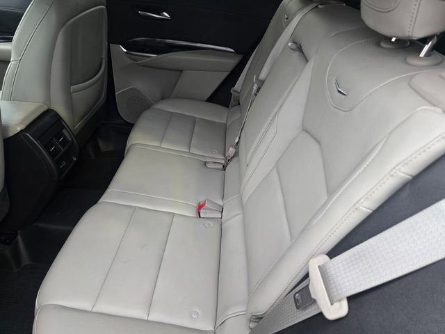 Used 2021 Cadillac XT4 Luxury FWD image 13