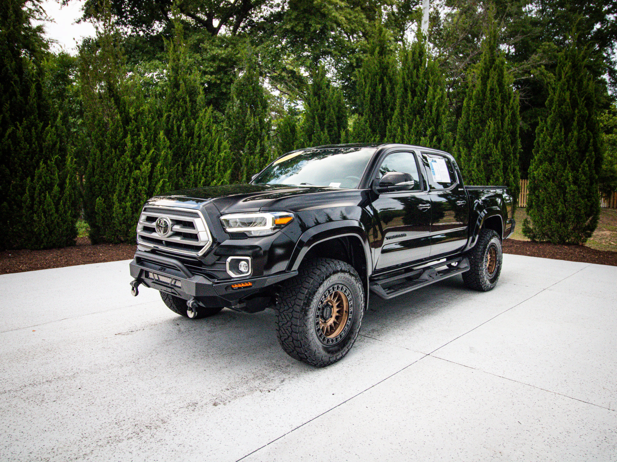 Used 2023 Toyota Tacoma Limited AWD/4WD image 6
