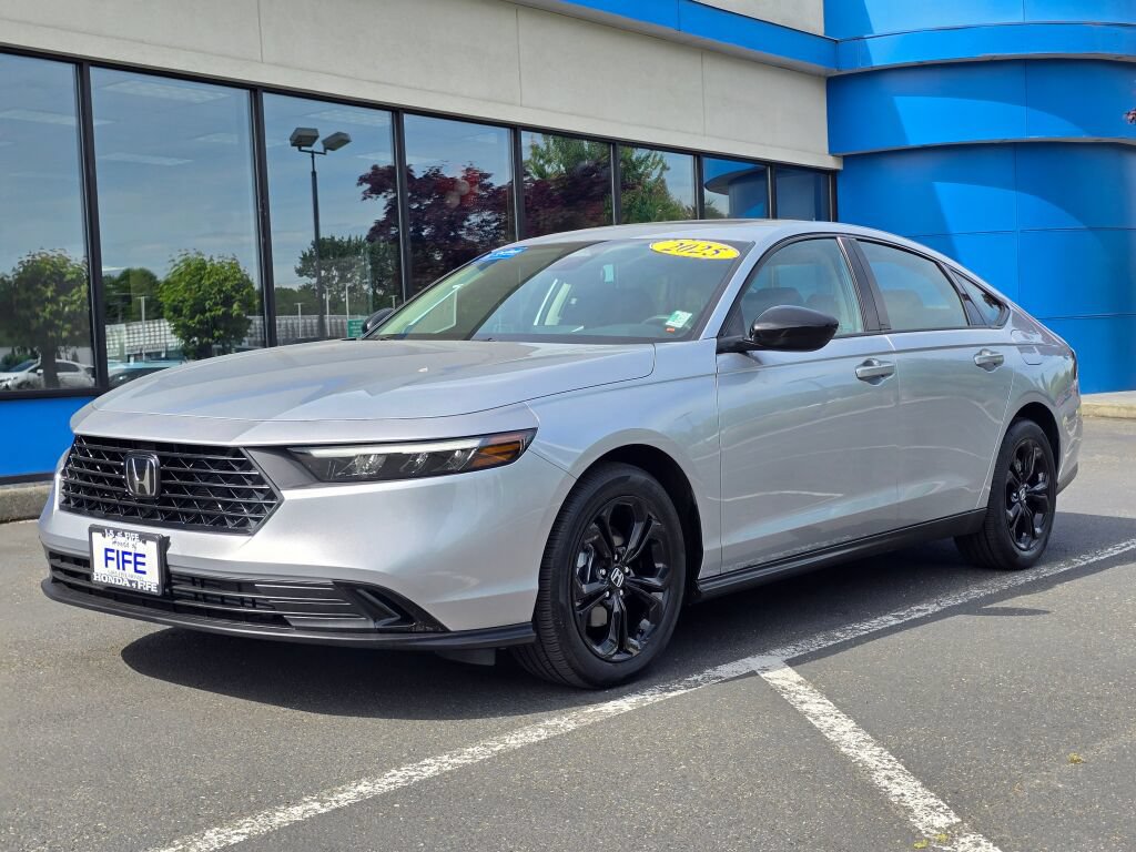 Certified 2025 Honda Accord SE image 1