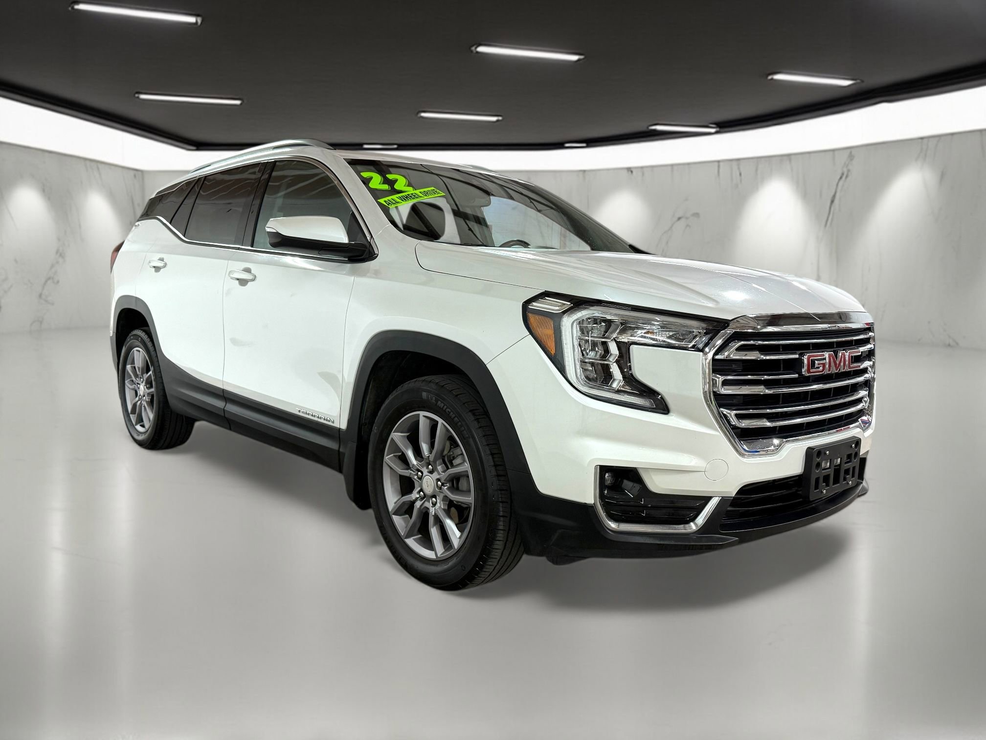 Used 2022 GMC Terrain SLT image 19