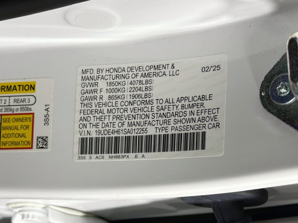 Used 2025 Acura Integra A-Spec w/ Technology Package FWD image 32