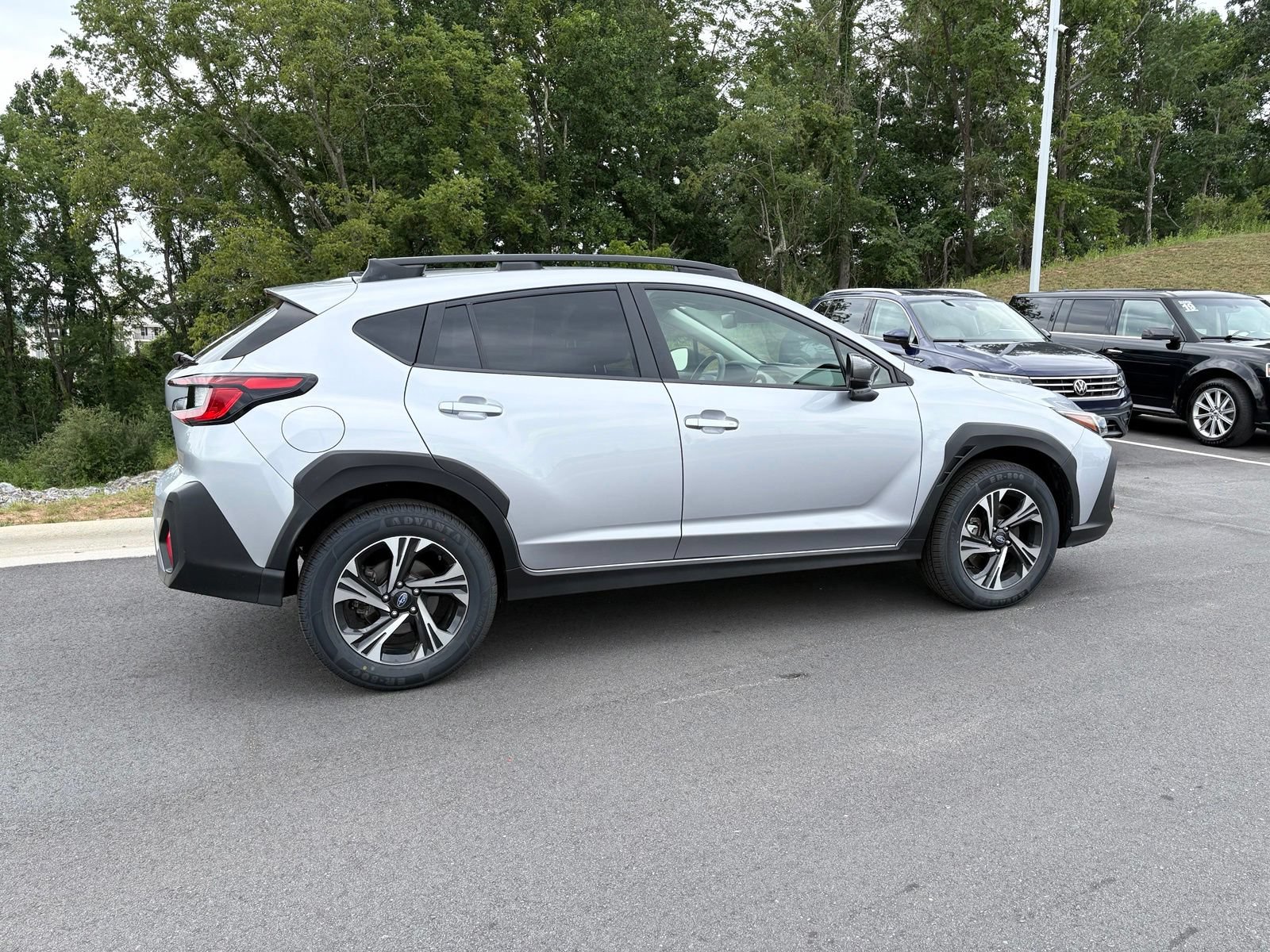 Used 2024 Subaru Crosstrek 2.0i Premium w/ Crosstrek Mirror Package AWD/4WD image 8