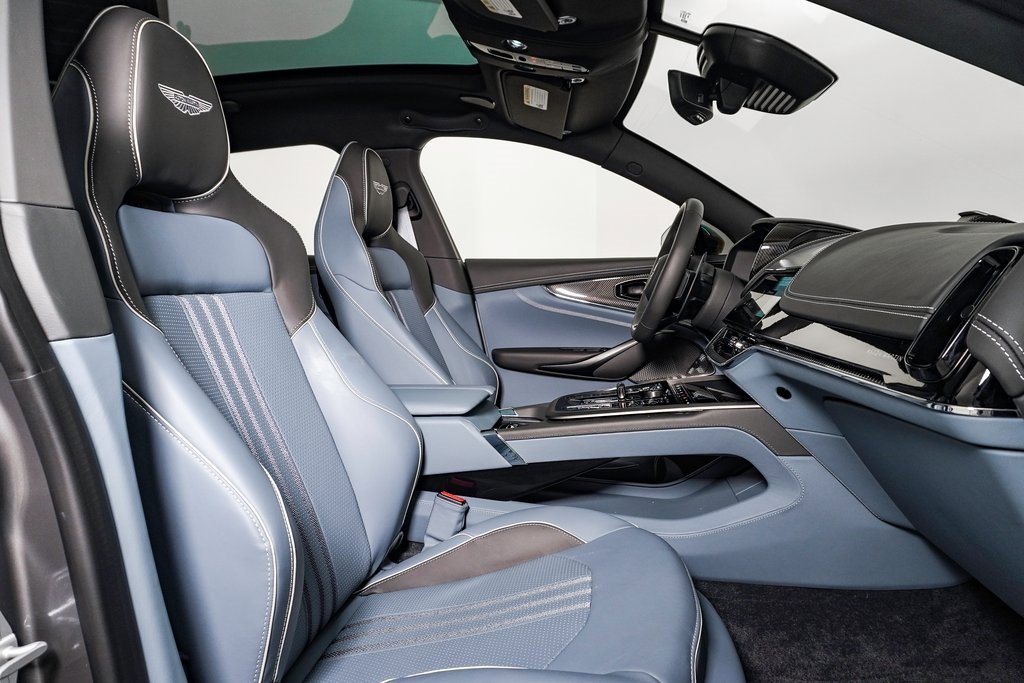 Used 2025 Aston Martin DBX 707 image 18