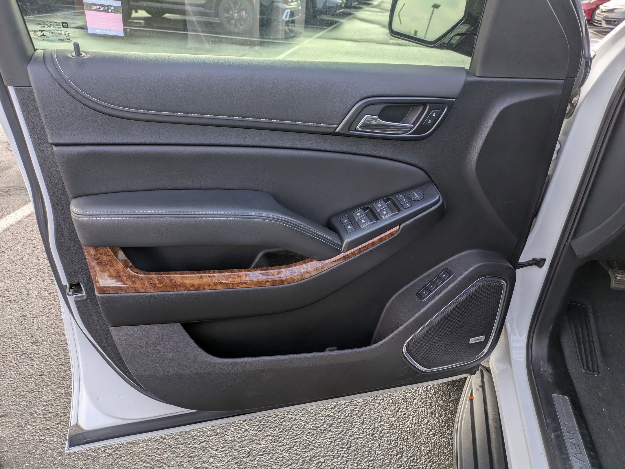 Used 2020 Chevrolet Suburban Premier image 14