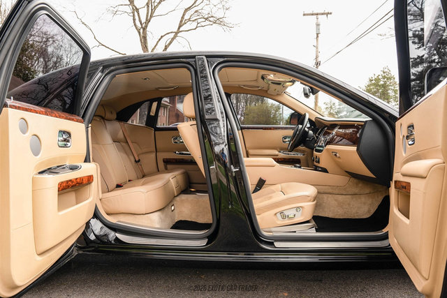 Used 2014 Rolls-Royce Ghost image 66