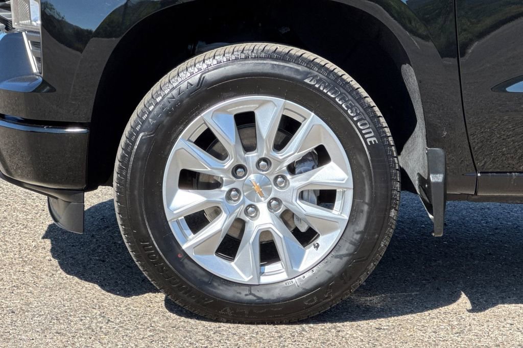 Certified 2025 Chevrolet Silverado 1500 Custom image 31