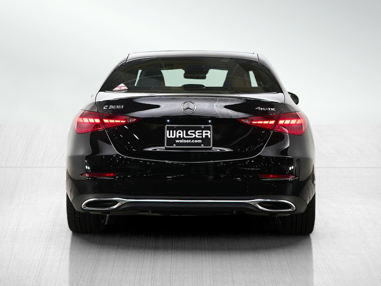 Used 2025 Mercedes-Benz C 300 4MATIC Sedan image 4