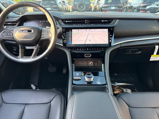 New 2027 Jeep Grand Cherokee Limited AWD/4WD image 10