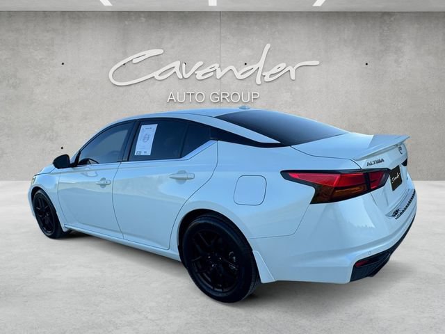 Used 2023 Nissan Altima 2.0 SR FWD image 14