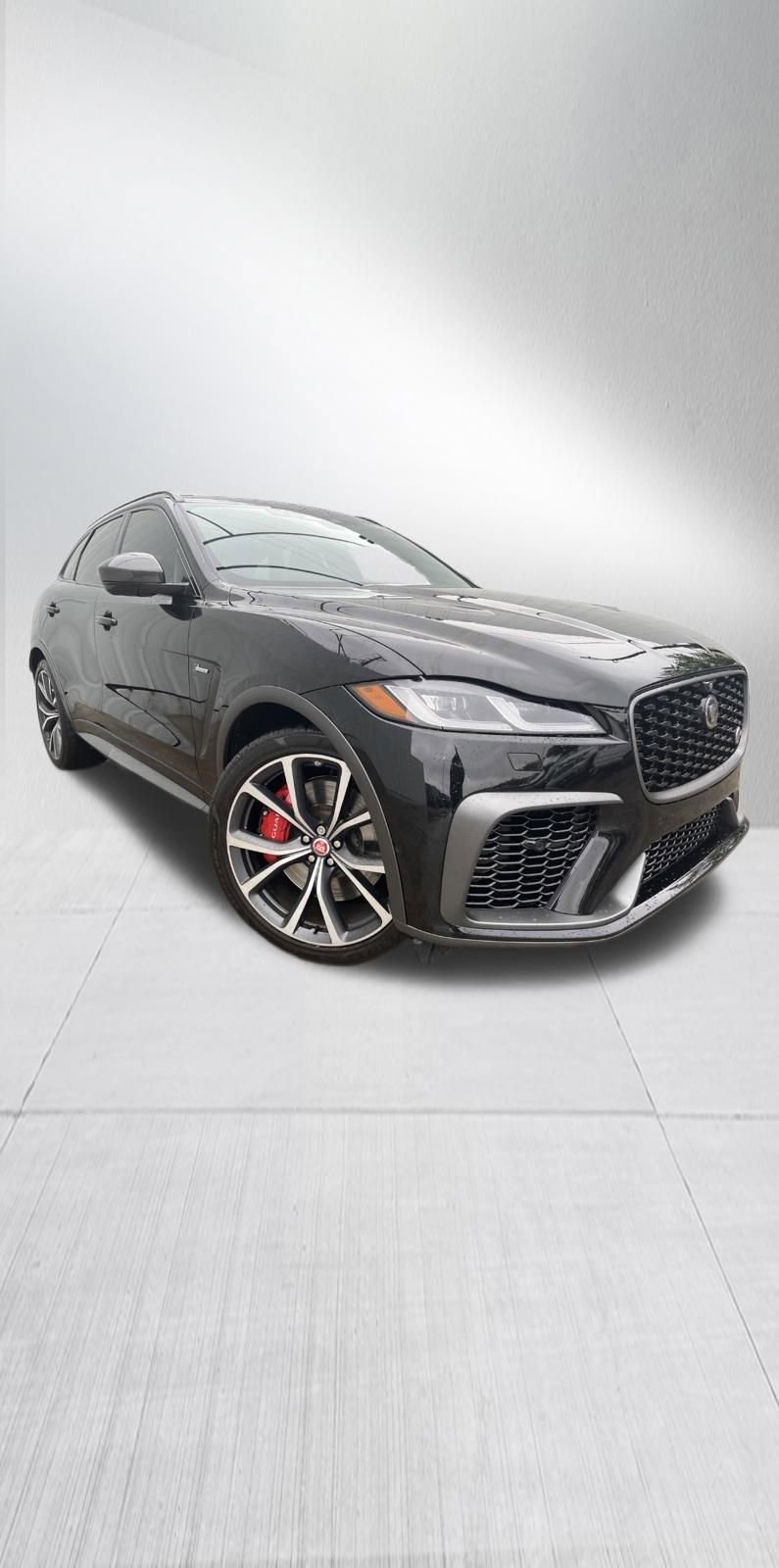 Used 2021 Jaguar F-PACE SVR AWD/4WD image 3