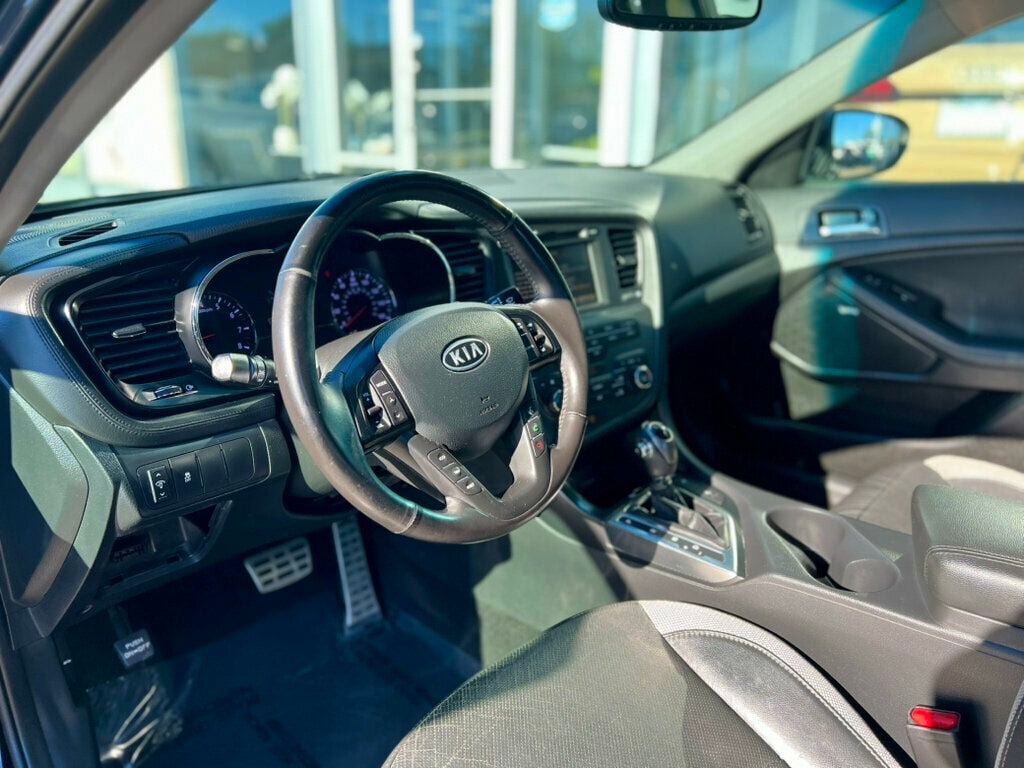 Used 2012 Kia Optima SX w/ Premium Touring Pkg FWD image 14