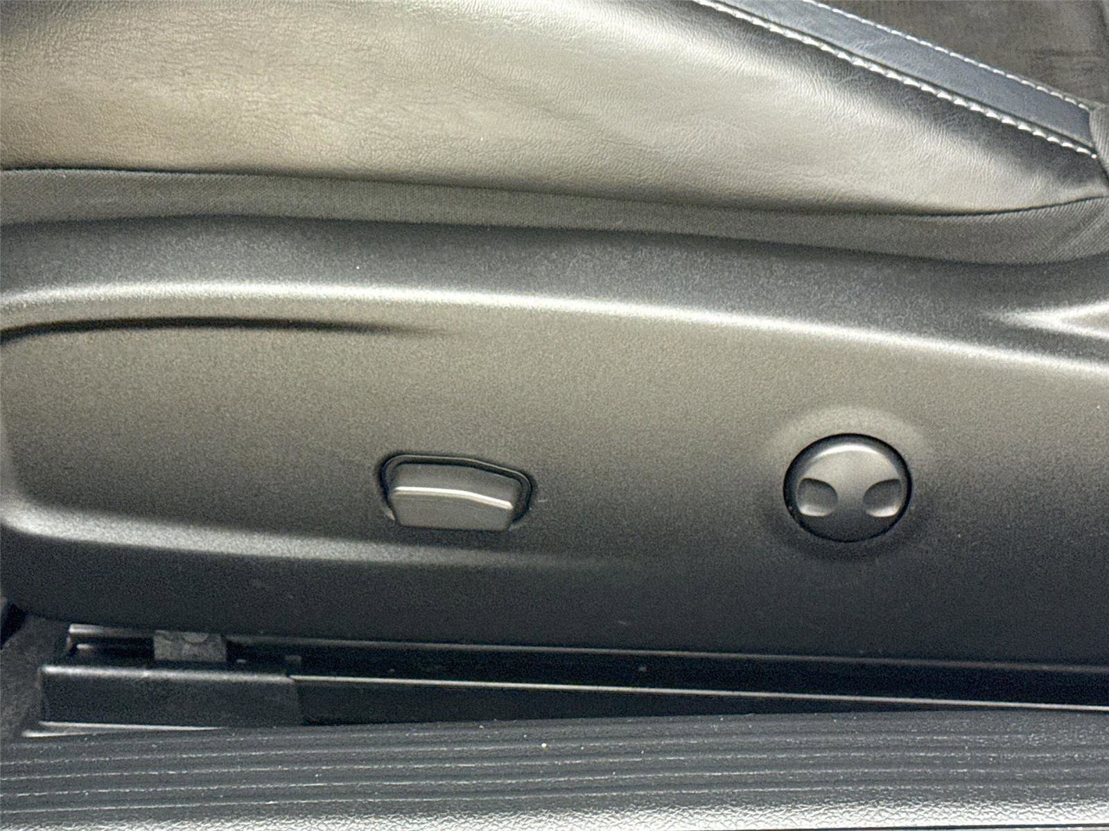 Used 2022 Dodge Challenger GT w/ Plus Package image 22