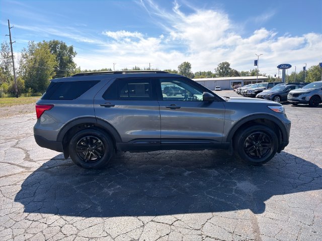 Used 2023 Ford Explorer XLT w/ Class IV Trailer Tow Package AWD/4WD image 5