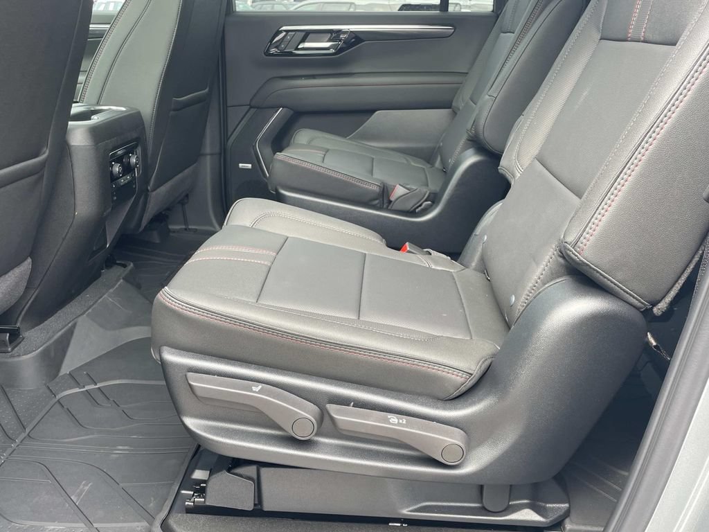 New 2026 Chevrolet Suburban RST w/ Comfort Package AWD/4WD image 14