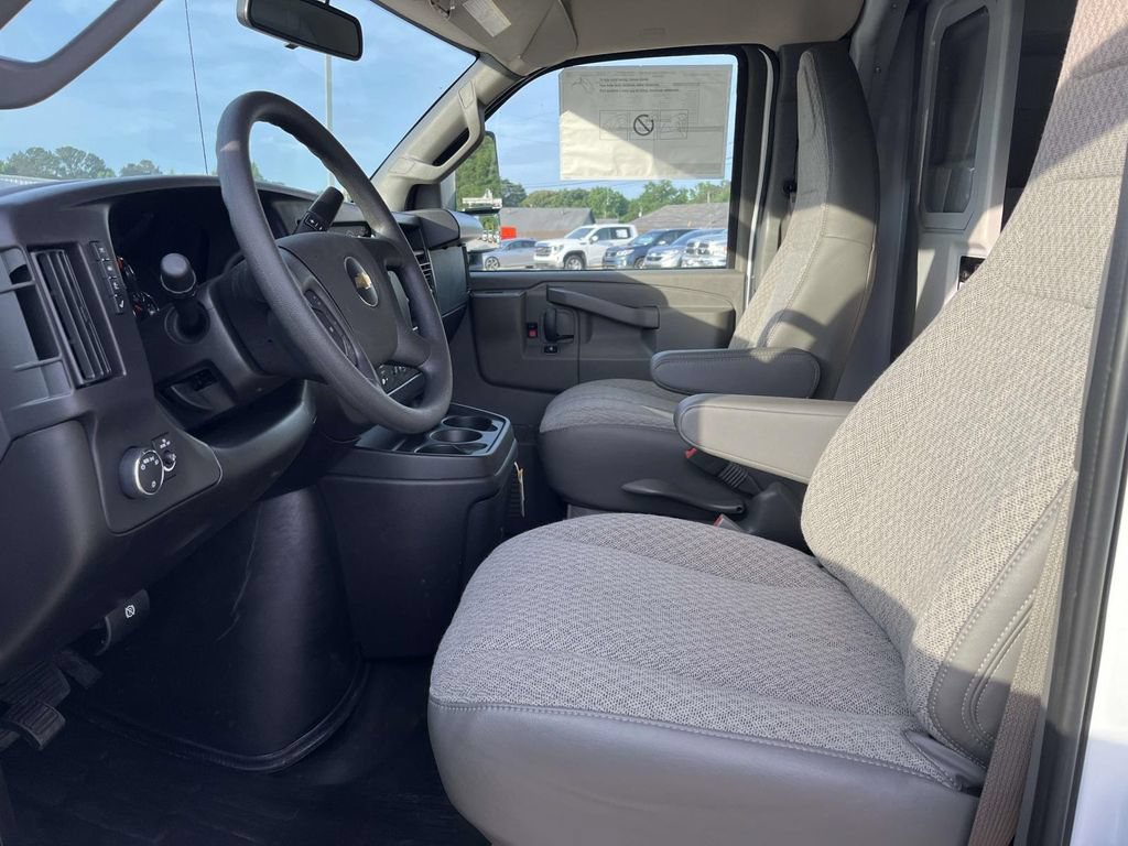 New 2026 Chevrolet Express 3500 w/ Power Convenience Package RWD image 12