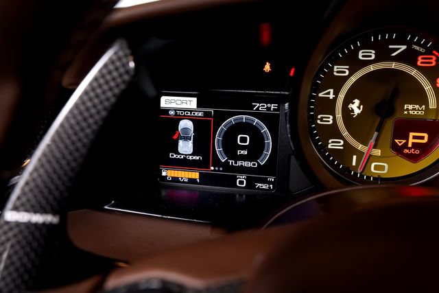 Used 2018 Ferrari 488 Spider RWD image 34