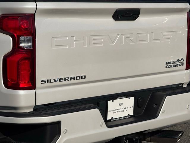 Used 2024 Chevrolet Silverado 2500 High Country w/ Technology Package image 10