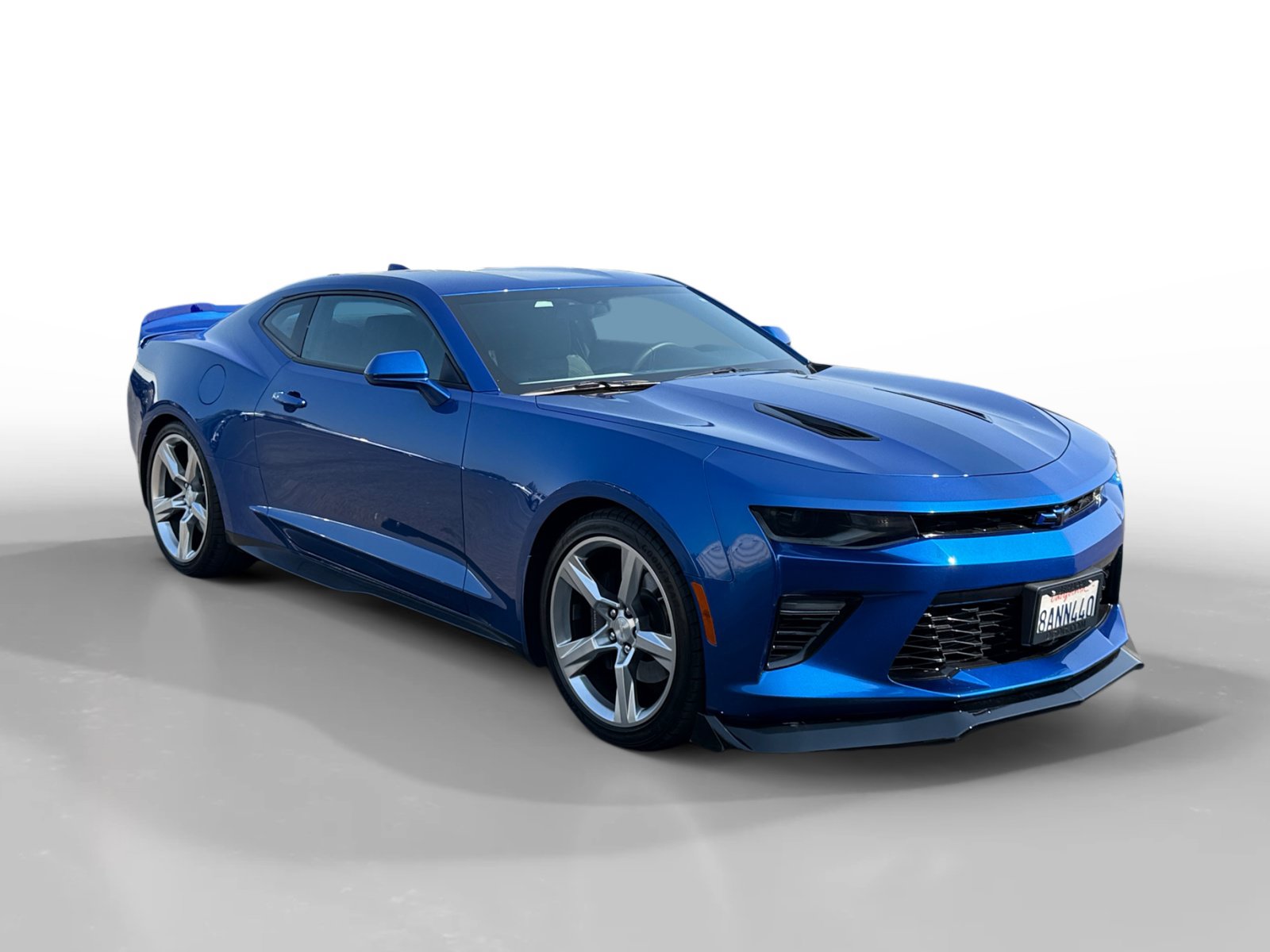 Used 2018 Chevrolet Camaro SS RWD image 7