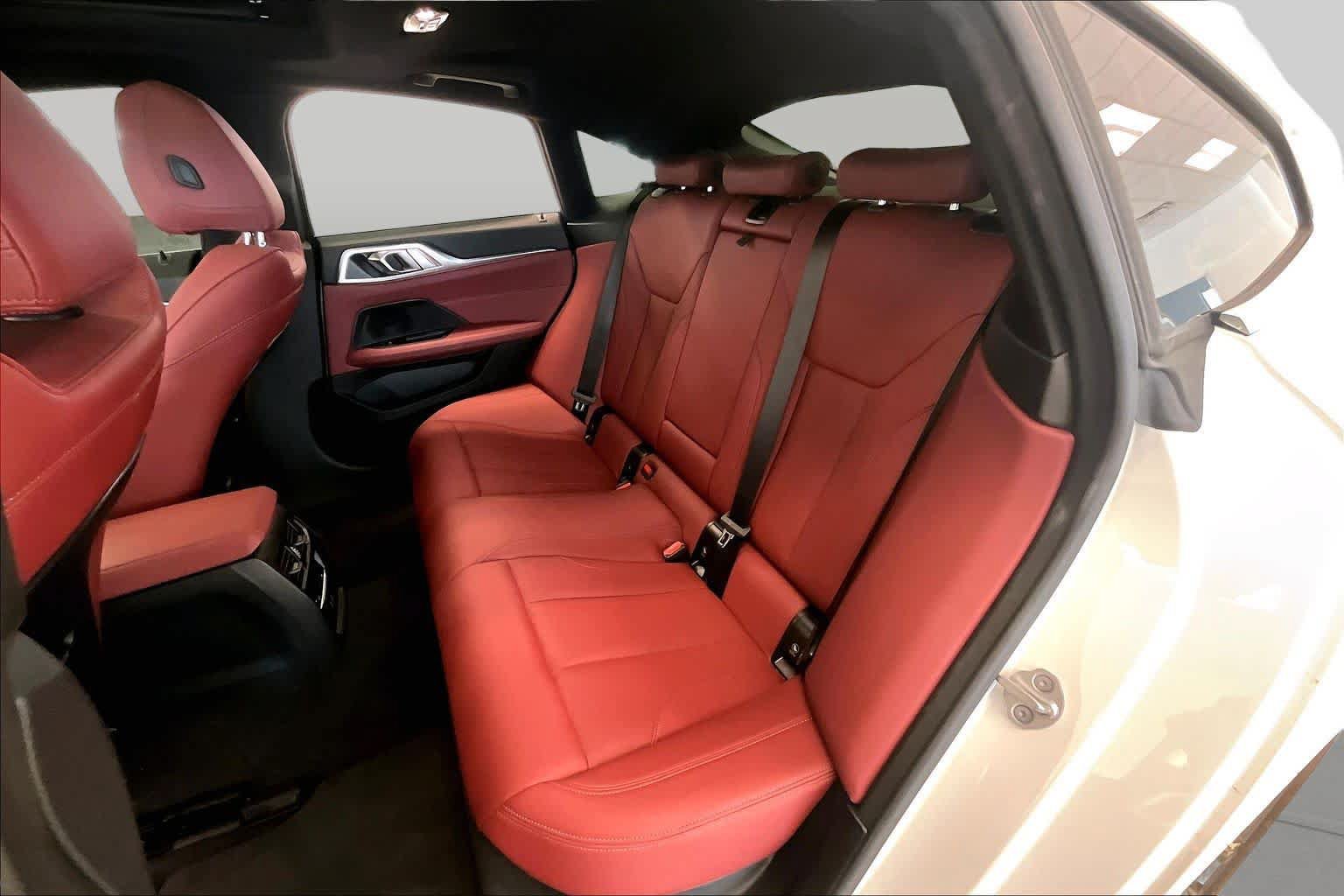 Used 2023 BMW i4 eDrive35 RWD image 18