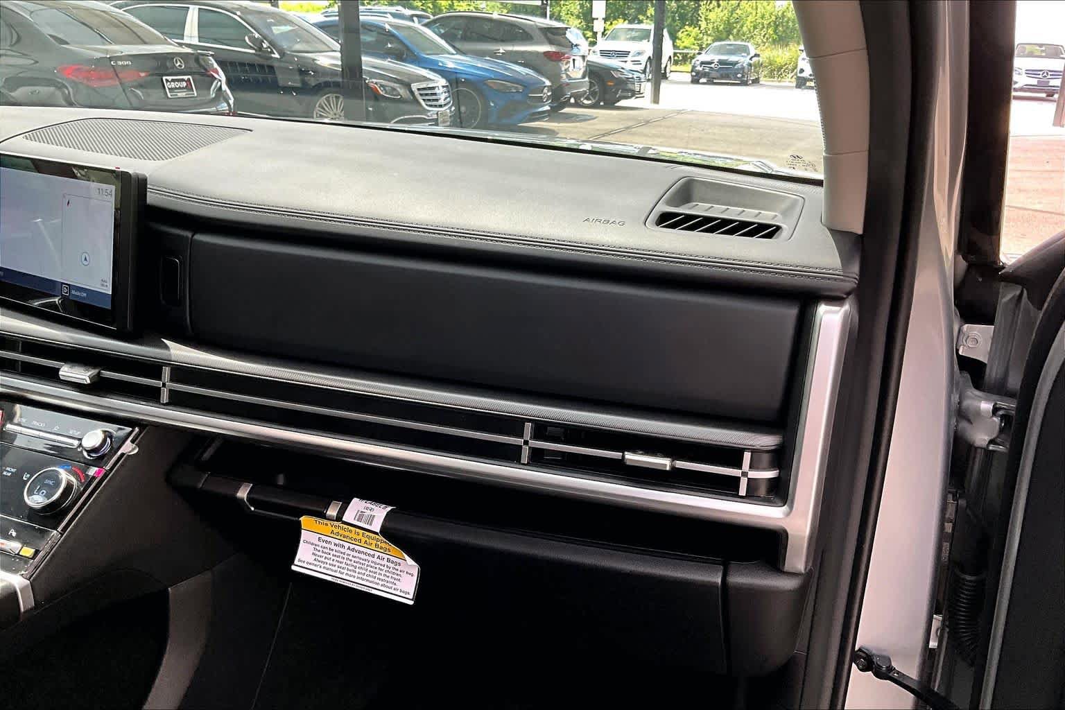 Used 2025 Hyundai Santa Fe XRT AWD/4WD image 14