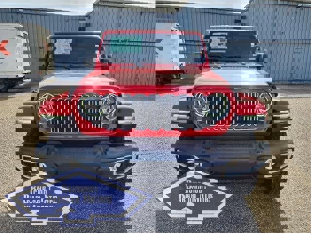 New 2025 Jeep Wrangler Unlimited Sahara w/ Dual Top Group image 40