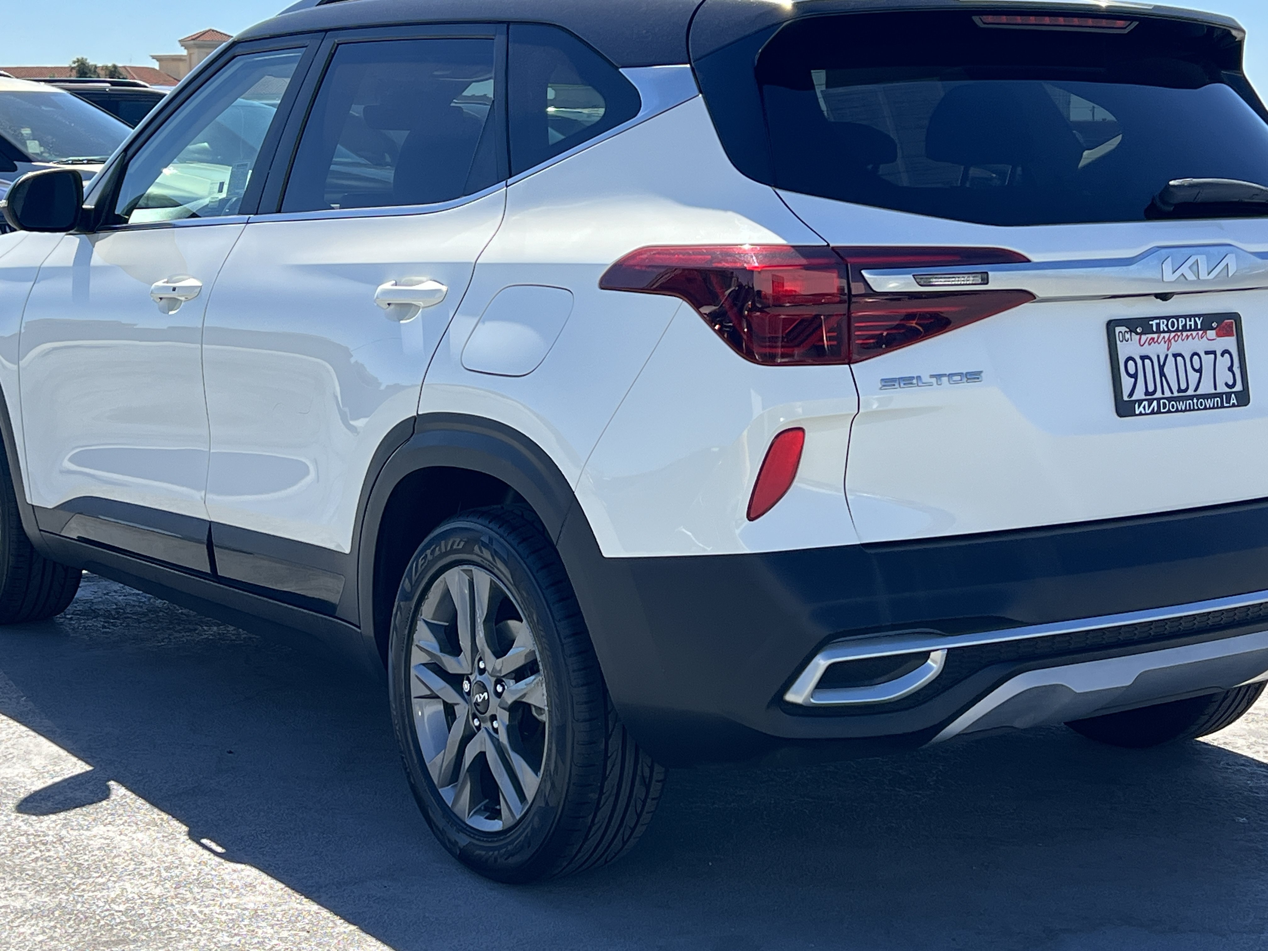 Certified 2023 Kia Seltos S w/ Navigation Package FWD image 5