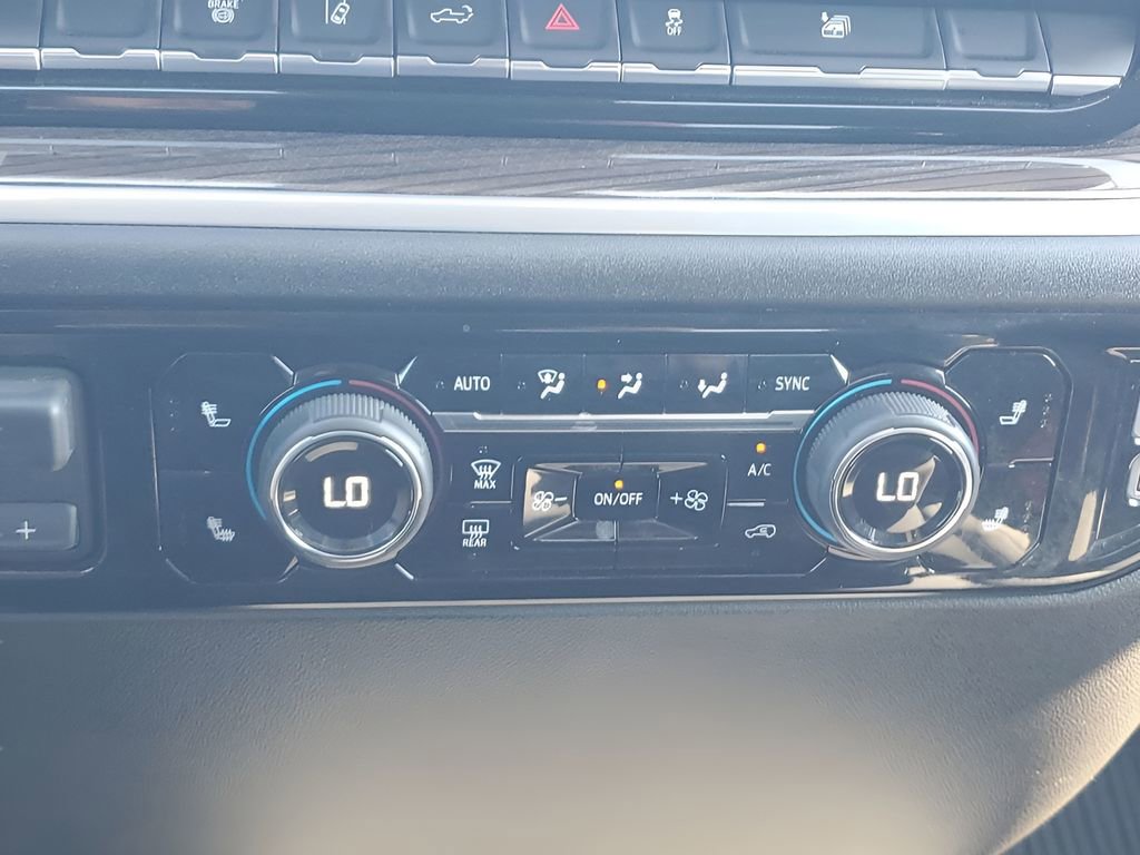 Used 2025 Chevrolet Silverado 2500 LT w/ Convenience Package image 33