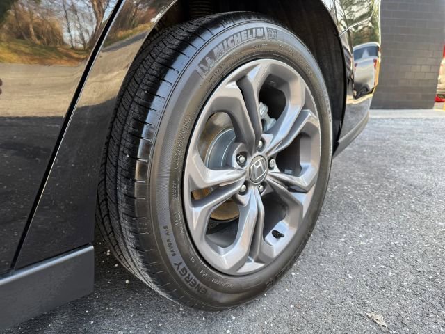 Used 2024 Honda Accord EX image 38