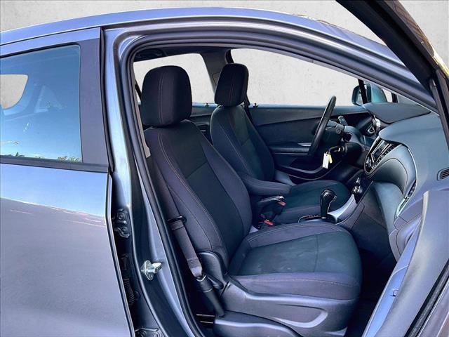 Used 2020 Chevrolet Trax LS FWD image 9