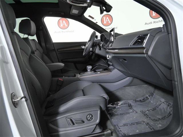 Used 2024 Audi Q5 2.0T Premium image 11