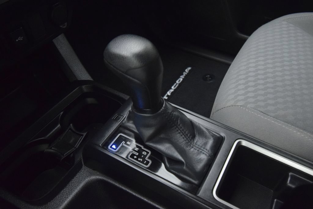Used 2022 Toyota Tacoma SR AWD/4WD image 25