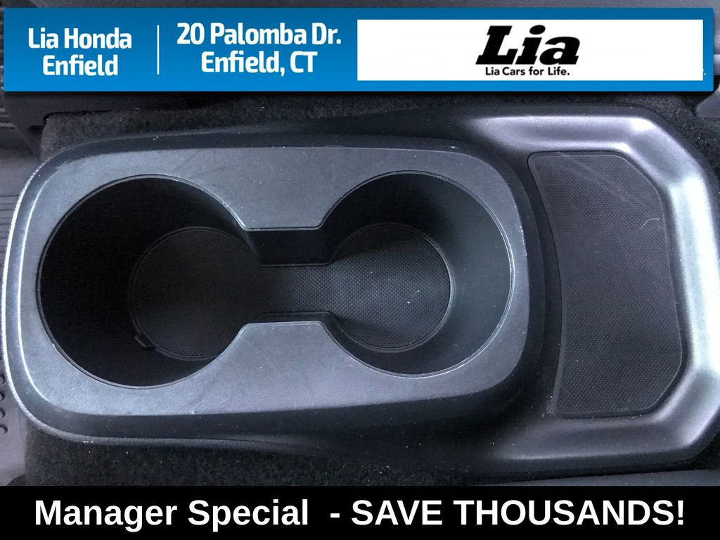 Used 2023 Toyota Highlander XLE image 29